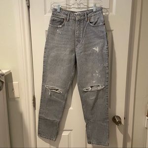 Zara Ripped Mom Fit Jeans - Light Grey - Size 28 (US 6)